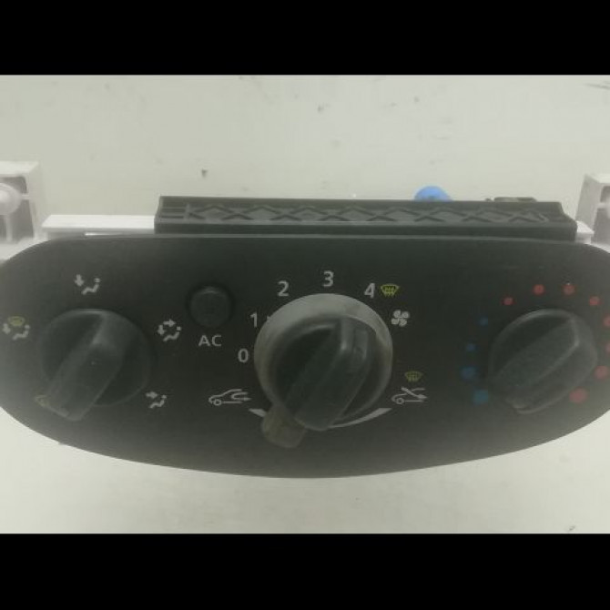 Commande de chauffage occasion DACIA LOGAN I Phase 2 07-2008->12-2012 1.5 DCI 85ch 6001551800 1