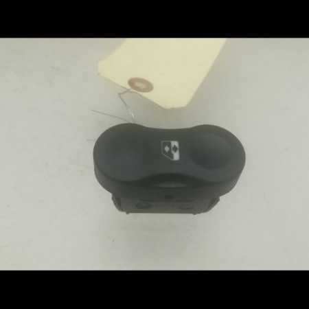 Commande lève-glace porte avant gauche occasion DACIA LOGAN I Phase 2 07-2008->12-2012 1.5 DCI 85ch 8200602227