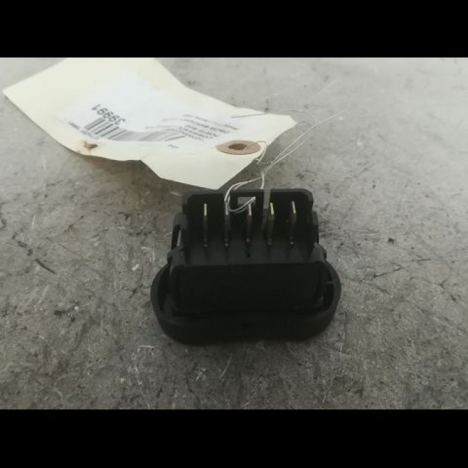 Commande lève-glace porte avant gauche occasion DACIA SANDERO I Phase 1 06-2008->10-2012 1.5 DCI 85ch 8200602227 2