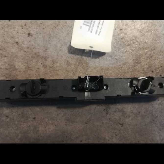 Bouton de warning occasion OPEL ASTRA III ASTRA III Phase 1 2004-04-01->2006-12-31 1.3 CDTI 13129293 2