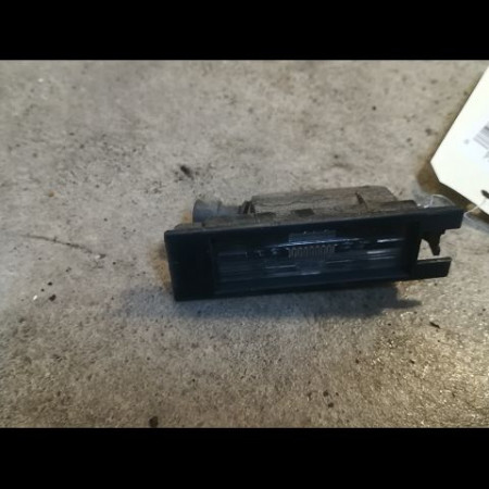 Eclaireur plaque de police g occasion OPEL ASTRA III ASTRA III Phase 1 2004-04-01->2006-12-31 1.3 CDTI 13251936
