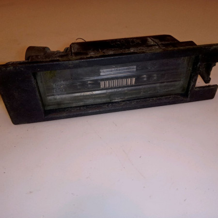Eclaireur plaque de police d occasion OPEL CORSA IV Phase 1 09-2006->12-2010 1.2 TWINPORT 80ch 13251936