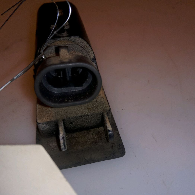 Eclaireur plaque de police d occasion OPEL CORSA IV Phase 1 09-2006->12-2010 1.2 TWINPORT 80ch 13251936 3