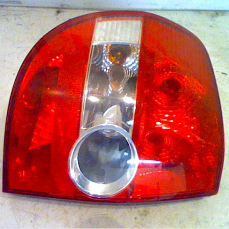 Feu arrière gauche occasion VOLKSWAGEN FOX Phase 1 06-2005->09-2011 5Z0945111A