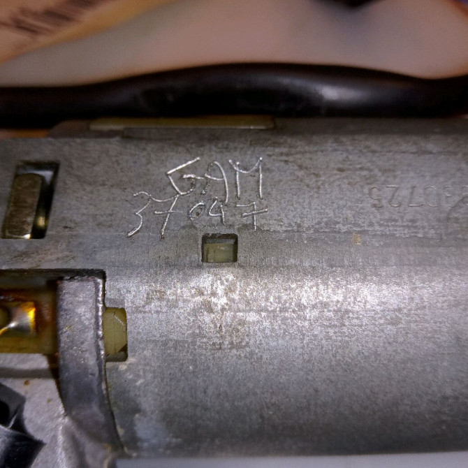 Moteur essuie-glace arrière occasion FORD COUGAR Phase 1 10-1998->07-2001 2.5i 170ch 1059598 3