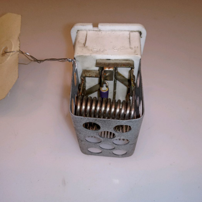 Resistance de chauffage occasion OPEL ASTRA III Phase 2 01-2007->04-2011 1.7 CDTI 110ch 93186248 1