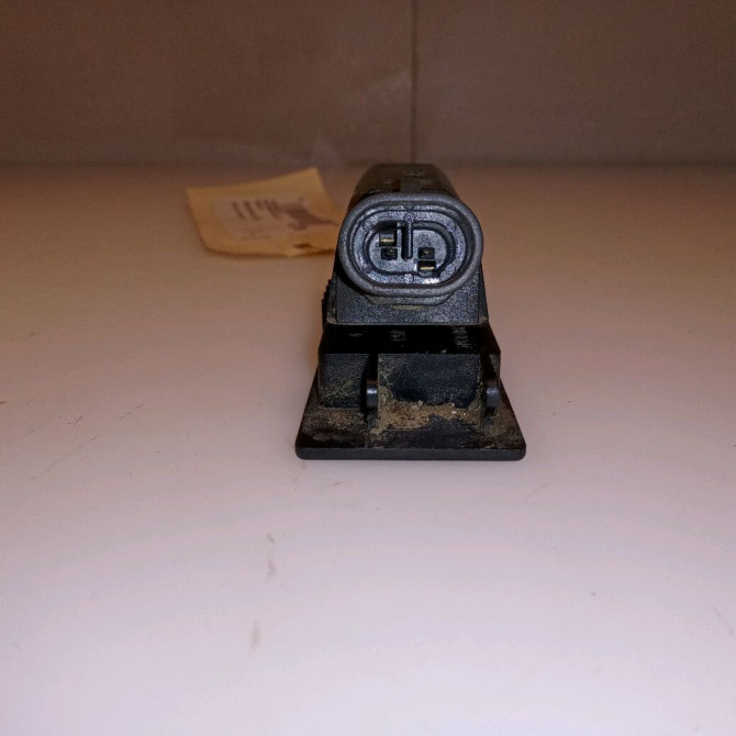 Eclaireur plaque de police g occasion OPEL ASTRA III Phase 2 01-2007->04-2011 1.7 CDTI 110ch 13251936 2