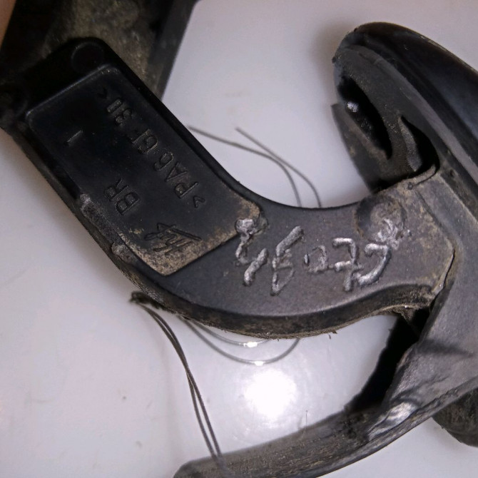 Poignee ext porte avg occasion VOLKSWAGEN FOX Phase 1 06-2005->09-2011 1.2i 6v 55ch 3B0837207F3FZ 3