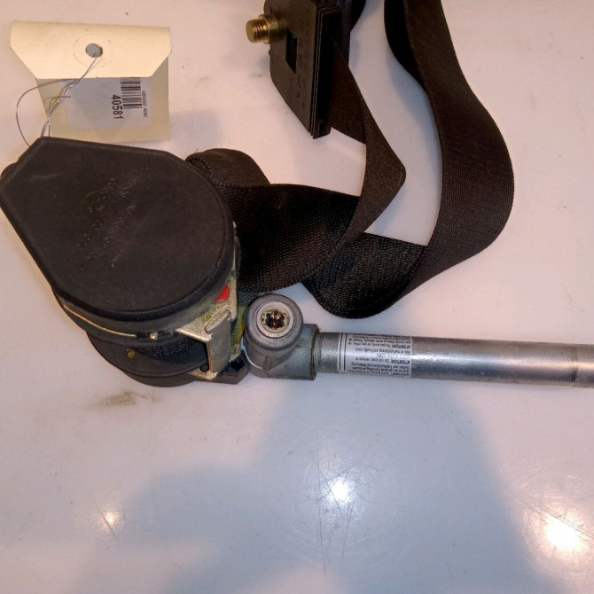 Ceinture avant gauche occasion MERCEDES CLASSE V I Phase 2 03-1999->10-2003 V 220 CDI 6388600885 2