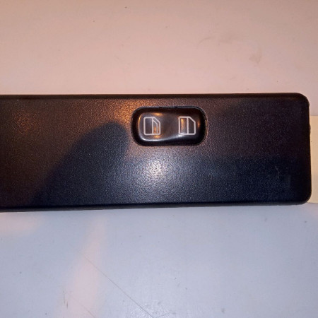 Commande lève-glace porte avant droite occasion MERCEDES CLASSE V I Phase 2 03-1999->10-2003 V 220 CDI 45458307