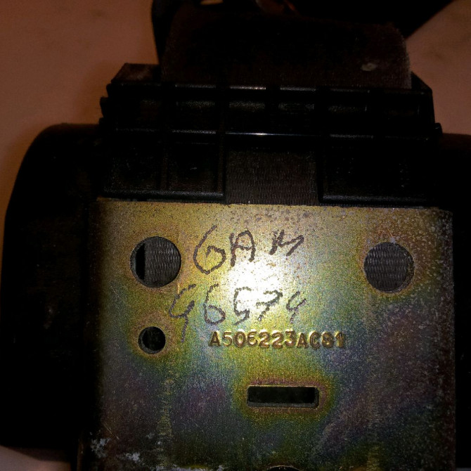 Ceinture avant gauche occasion PEUGEOT 306 Phase 2 04-1997->03-2002 1.9 TD 8972H0 3