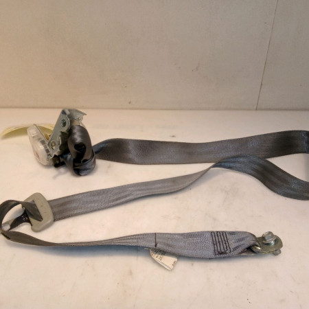 Ceinture arrière droite occasion TOYOTA PRIUS III Phase 1 06-2009->02-2012 1.8i EH 16v [HYBRID RECHARGEABLE] 100ch 7336047061B0