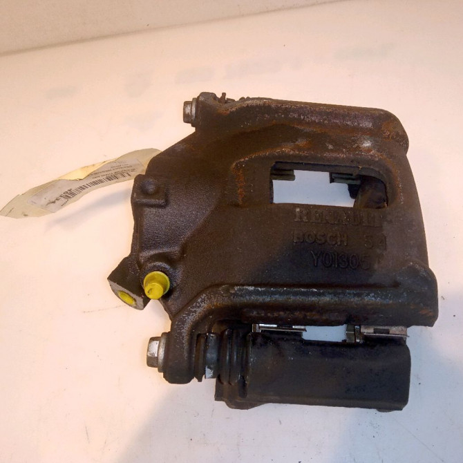 Etrier de frein avant droit occasion RENAULT MEGANE II 7701208589 1