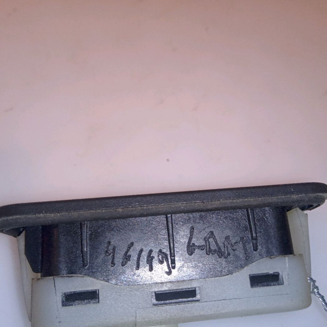 Actionneur serrure hayon occasion RENAULT CLIO IV Phase 2 08-2016->... 1.2i 120ch 3