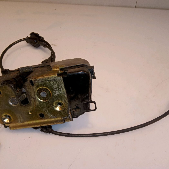 Serrure porte ard occasion RENAULT MEGANE II Phase 1 09-2003->12-2005 1.9 DCI 120ch 8200028427 1