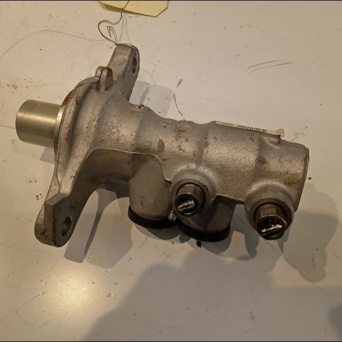 Maitre cylindre occasion PEUGEOT 208 Phase 2 04-2015->... 1.6 BLUE HDI 100ch 4601R9 2