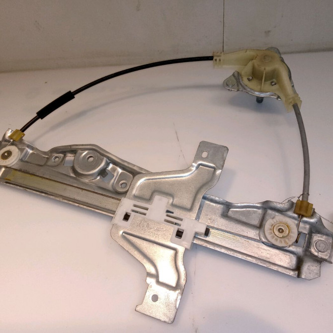 Mecanisme leve-glace arrière droit occasion CITROEN C3 III Phase 1 10-2016->... 1.2i 82ch 9815998280 1