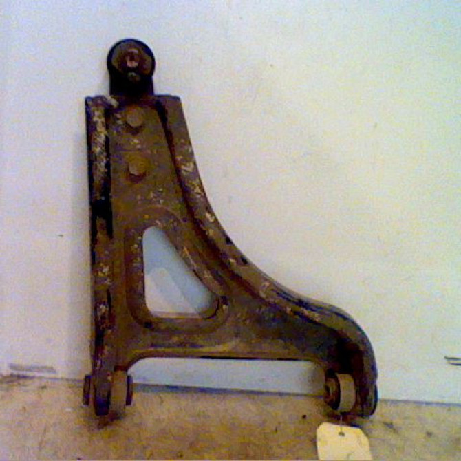 Triangle inf avd occasion RENAULT TWINGO I Phase 3 08-2000->06-2007 1.2i 8200737126 1