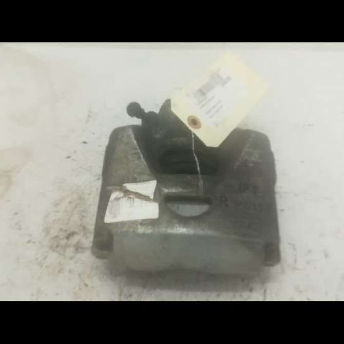 Etrier de frein avant droit occasion PEUGEOT 3008 I Phase 1 04-2009->12-2013 2.0 HDI 163ch 4400V8 1