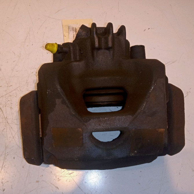 Etrier de frein avant droit occasion CITROEN BERLINGO II Phase 1 05-2008->01-2012 1.6 HDI 16v 90ch 4400V8 2