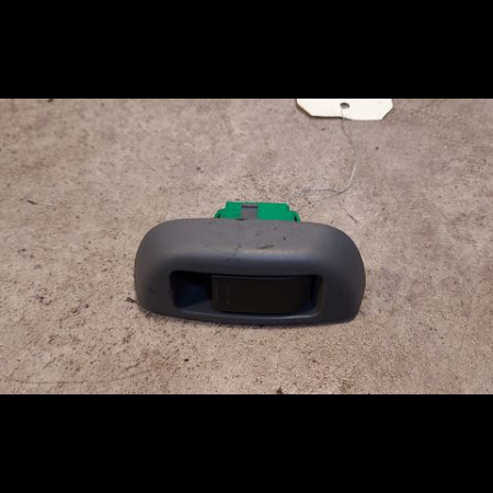 Commande lève-glace porte avant gauche occasion TOYOTA AYGO I Phase 1 06-2005->11-2009 1.0 VVTI 848100H010