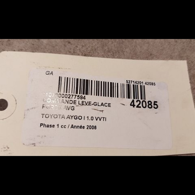 Commande lève-glace porte avant gauche occasion TOYOTA AYGO I Phase 1 06-2005->11-2009 1.0 VVTI 848100H010 3