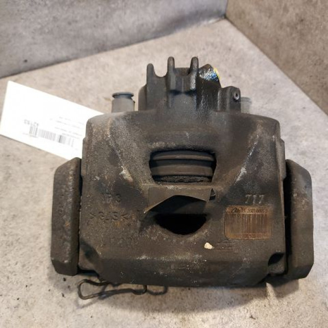 Etrier de frein avant gauche occasion CITROEN C4 PICASSO I Phase 1 01-2007->10-2013 1.6i 16v 150ch 4400V7 1