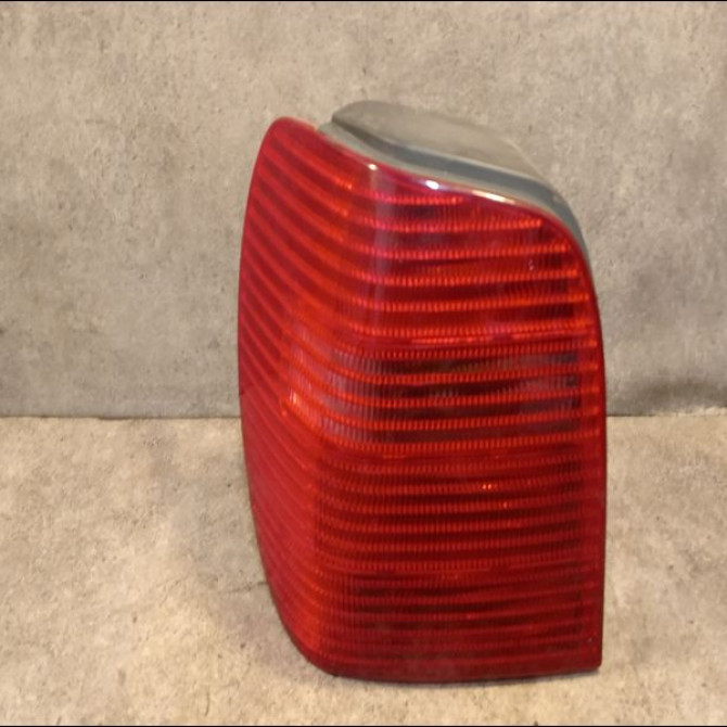 Feu arrière gauche occasion VOLKSWAGEN POLO III Phase 2 11-1999->12-2001 1.4i 75ch 6N0945095H 1