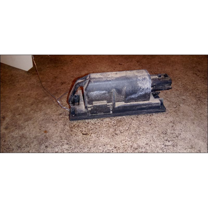 Eclaireur plaque de police g occasion RENAULT CLIO III Phase 2 03-2009->12-2014 1.5 DCI 75ch 8200480127 2