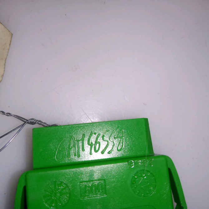 Commande lève-glace porte avant gauche occasion TOYOTA AYGO I Phase 1 04-1995->04-1999 1.0 VVTI 68ch 848100H010 3