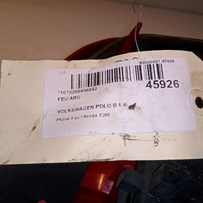 Feu arrière gauche occasion VOLKSWAGEN POLO III Phase 2 11-1999->12-2001 1.4i 8v 60ch 6N0945095H 4