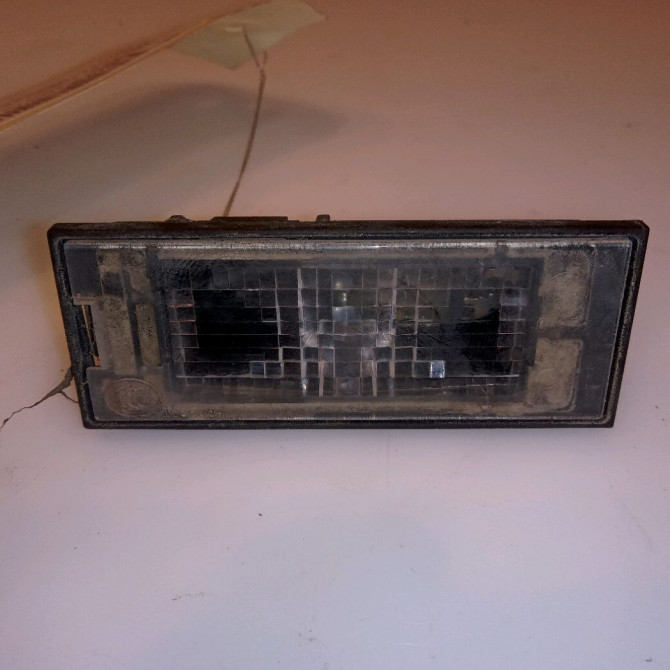 Eclaireur plaque de police g occasion RENAULT CLIO IV Phase 1 07-2012->... 1.5 DCI 90ch 8200480127 1