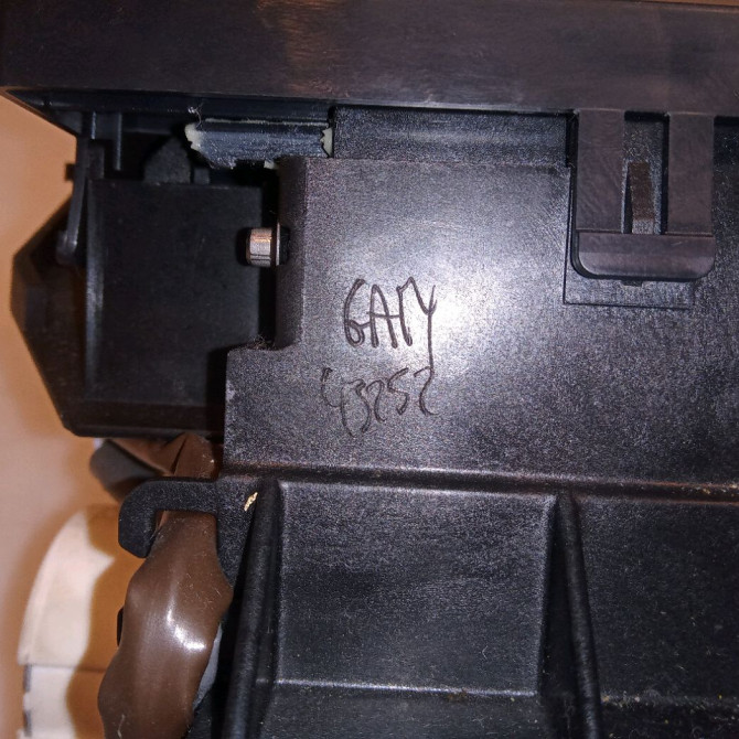 Levier de vitesses occasion TOYOTA PRIUS III Phase 1 06-2009->02-2012 1.8i EH 16v [HYBRID RECHARGEABLE] 100ch 3355047052B0 3