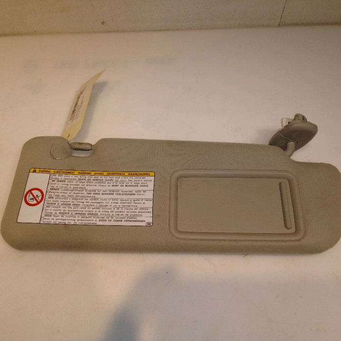 Pare-soleil droit occasion TOYOTA PRIUS III Phase 1 06-2009->02-2012 1.8i EH 16v [HYBRID RECHARGEABLE] 100ch 7431047200B0 2