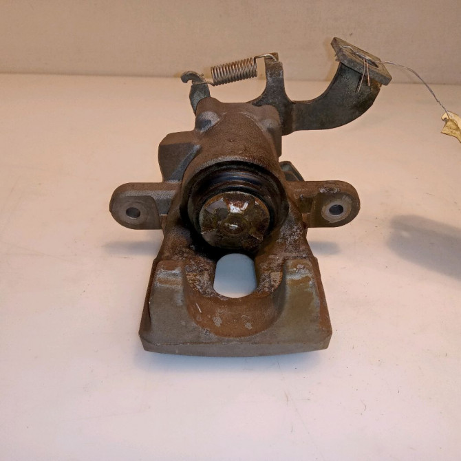 Etrier de frein arrière droit occasion TOYOTA PRIUS III Phase 1 06-2009->02-2012 1.8i EH 16v [HYBRID RECHARGEABLE] 100ch 4783012151 2