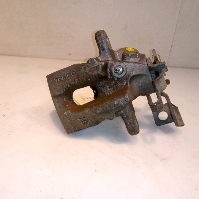 Etrier de frein arrière gauche occasion TOYOTA PRIUS III Phase 1 06-2009->02-2012 1.8i EH 16v [HYBRID RECHARGEABLE] 100ch 4785012151 1