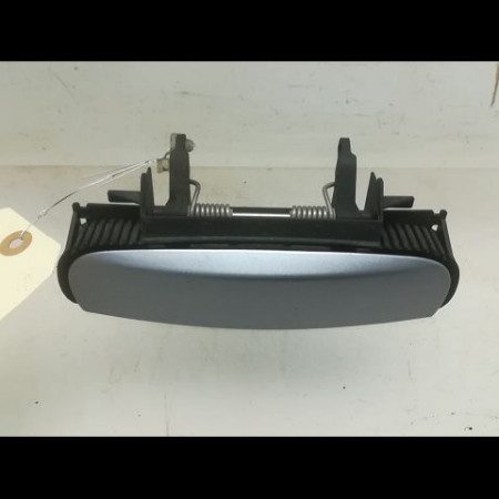 Poignee ext porte ard occasion AUDI A3 II Phase 1 06-2003->06-2008 1.9 TDi 8E0839207