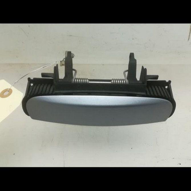 Poignee ext porte ard occasion AUDI A3 II Phase 1 06-2003->06-2008 1.9 TDi 8E0839207 1