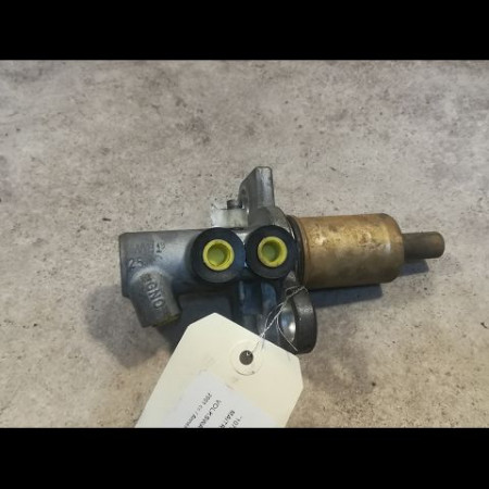 Maitre cylindre occasion VOLKSWAGEN PASSAT IV Phase 2 10-2000->03-2005 8E0611021