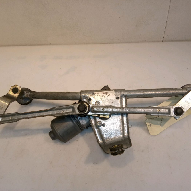 Moteur essuie-glace avant occasion PEUGEOT 206 Phase 2 02-2003->02-2009 1.4 HDI 70ch 6405N5 2