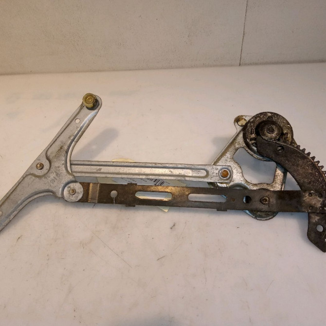 Mecanisme leve-glace arrière droit occasion RENAULT 11 Phase 1 04-1983->06-1989 1.6 D 2