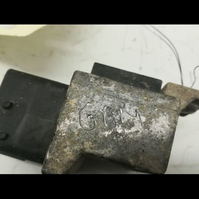 Boitier de préchauffage occasion PEUGEOT 207 Phase 1 04-2006->06-2013 1.6 HDI 16v 90ch 598140 4