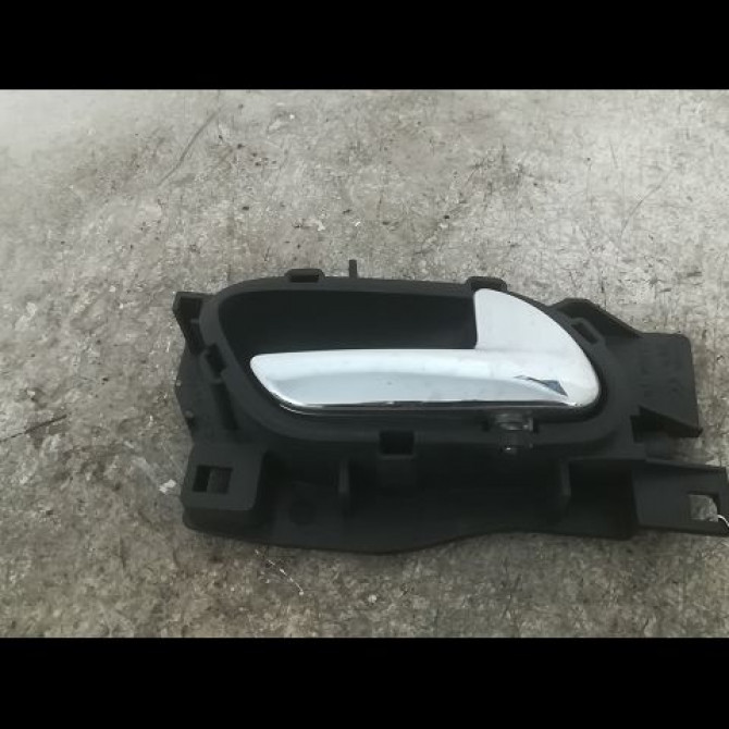 Poignee int porte avd occasion PEUGEOT 407 Phase 1 04-2004->07-2008 2.0 HDI 136ch 914493 1