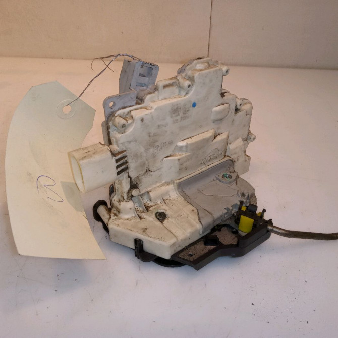 Serrure porte arg occasion AUDI A4 II 1