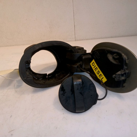 Volet de trappe carburant occasion CITROEN C6 Phase 1 12-2005->03-2013 2.2 HDI 170ch 1517C4