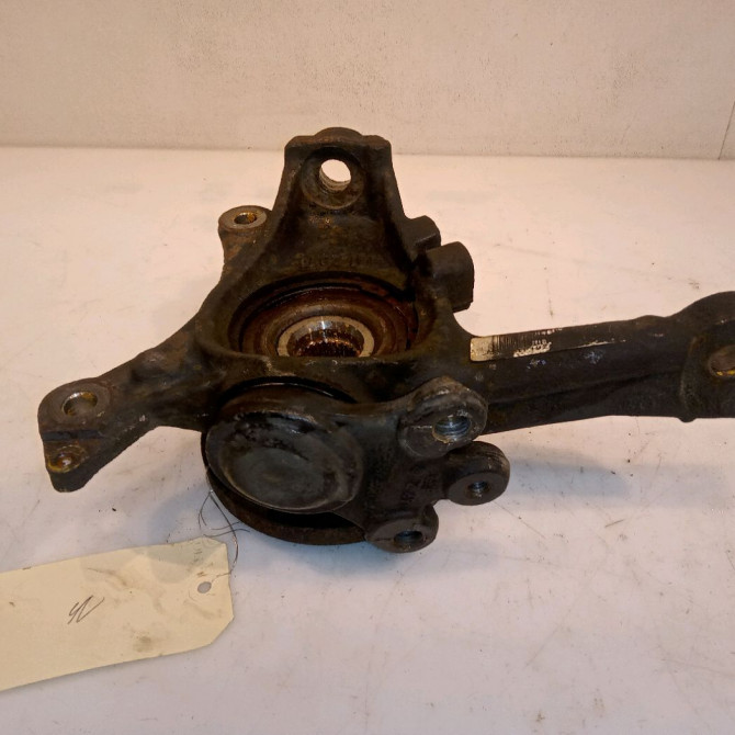 Moyeu avd occasion CITROEN C6 Phase 1 12-2005->03-2013 2.2 HDI 170ch 335082 2