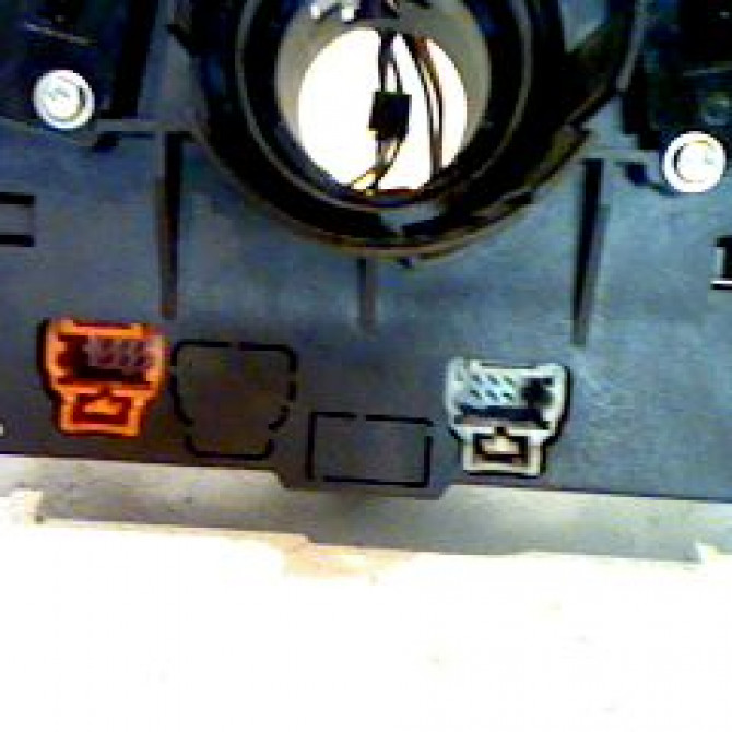 Bloc commodos occasion PEUGEOT 207 Phase 1 04-2006->06-2013 96630724XT 4