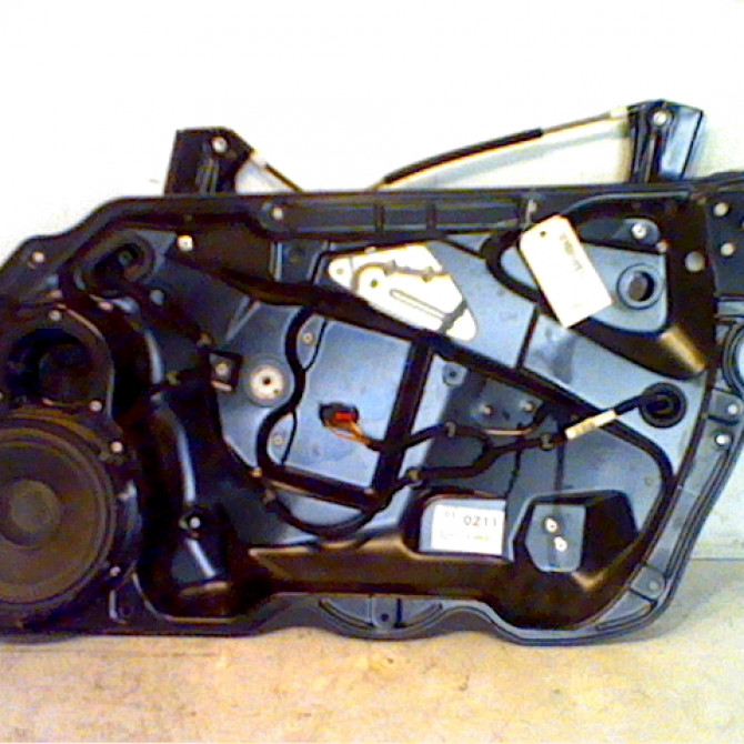 Mecanisme + moteur lève-glace avant droit occasion VOLKSWAGEN PASSAT VI Phase 1 10-2010->... 2.0 TDI 140ch 3C1837462H 1