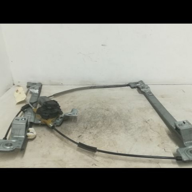 Mecanisme+moteur leve-glace avg occasion RENAULT KANGOO II Phase 1 01-2008->03-2013 1.5 DCI 105ch 807213441R 1