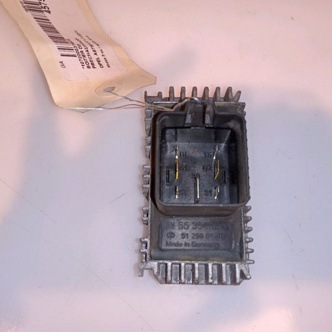 Boitier de préchauffage occasion OPEL ASTRA III Phase 2 01-2007->04-2011 1.7 CDTI 110ch 2